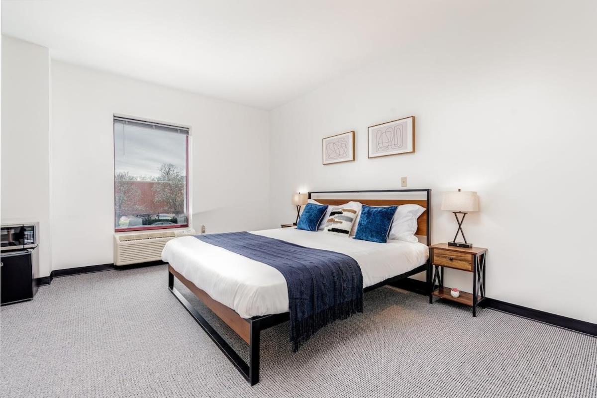 Cozysuites Cwe King Suite With Parking! Tower Grove Exteriör bild